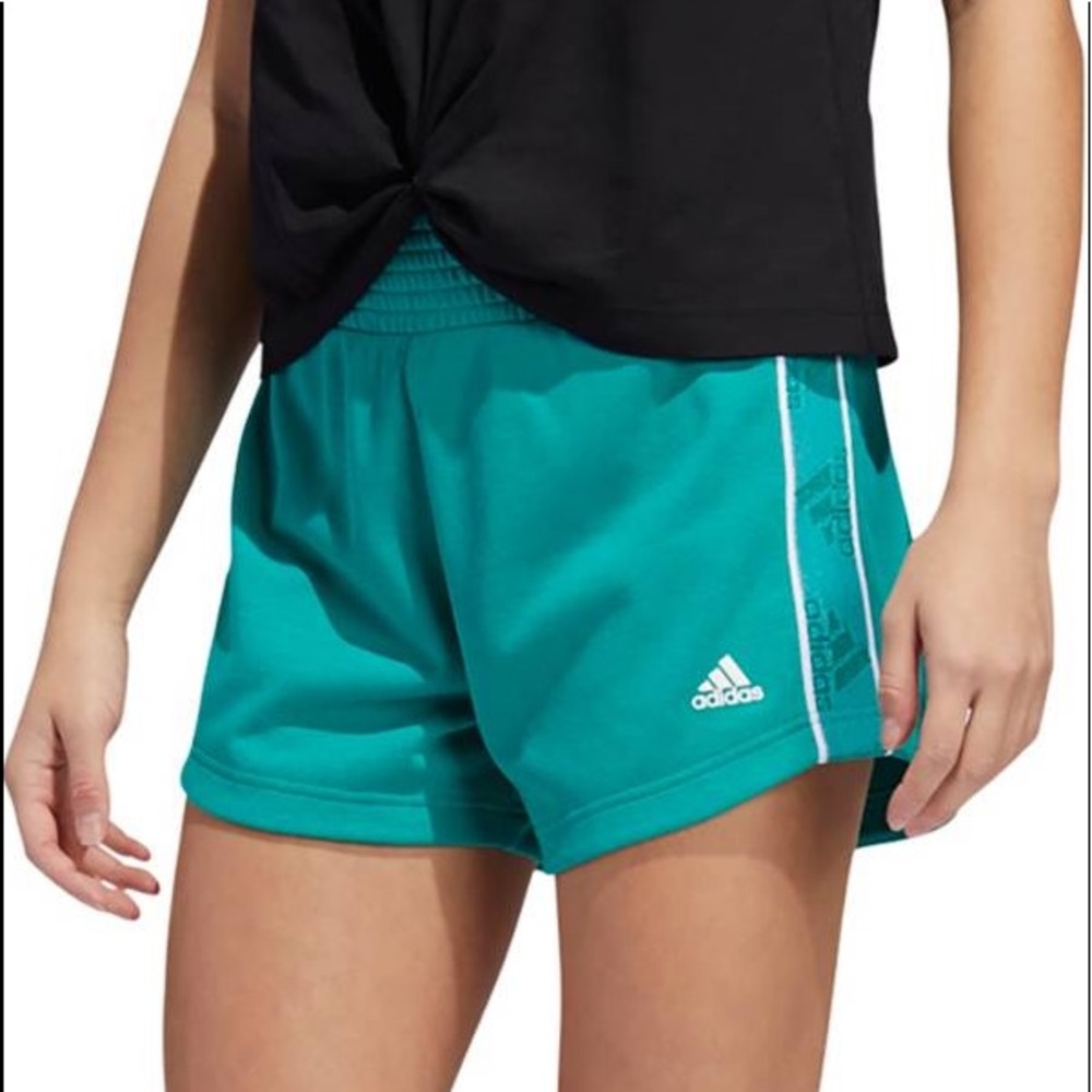 NEW Adidas Changeover High-Waisted Shorts Size L